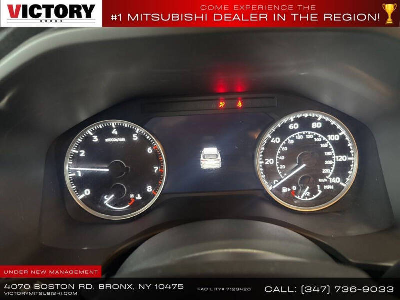 2022 Mitsubishi Outlander SE