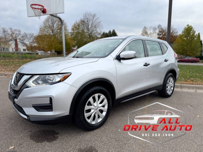 2020 Nissan Rogue S's photo