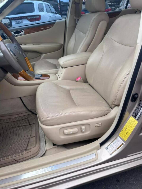 2005 Lexus ES 330