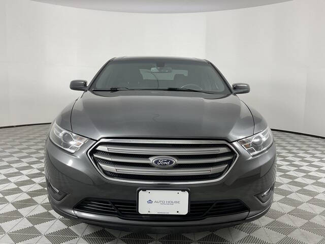 Used 2018 Ford Taurus SEL with VIN 1FAHP2E86JG109876 for sale in Peoria, AZ