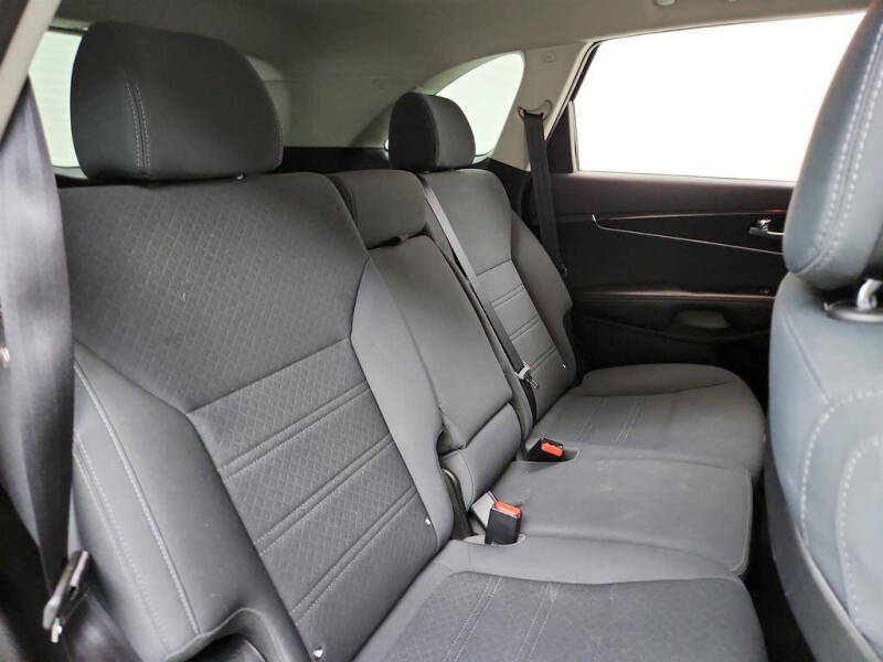 2016 Kia Sorento L