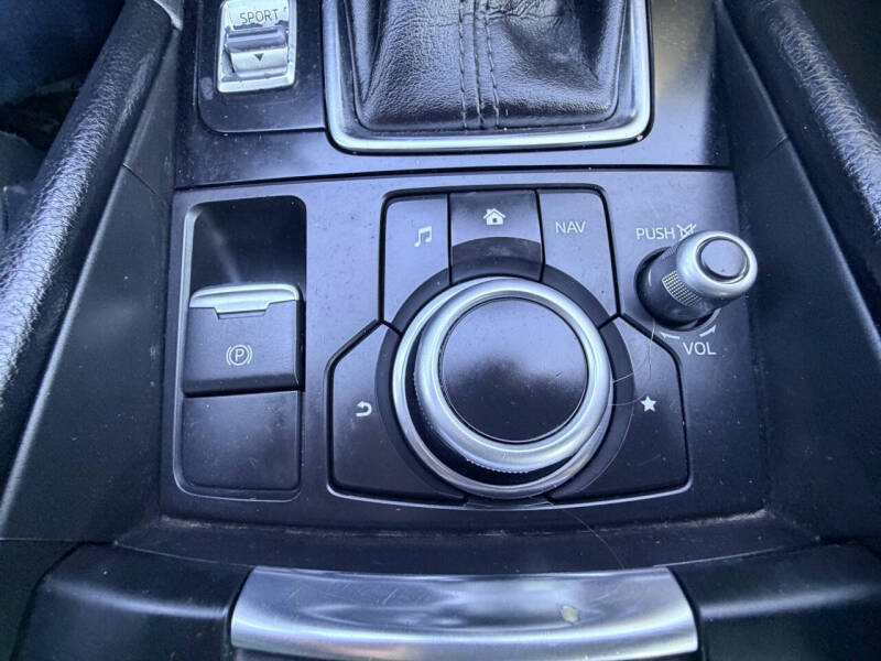 2017 Mazda MAZDA3 Sport