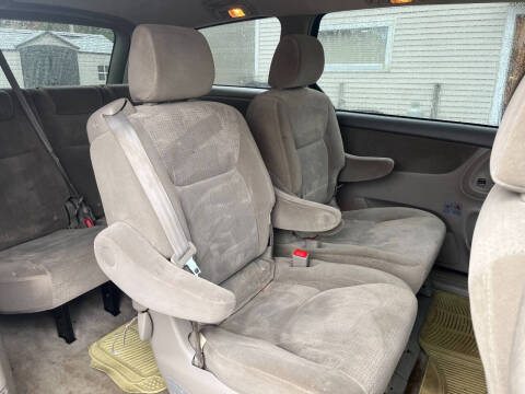 2007 Toyota Sienna LE 7-Passenger