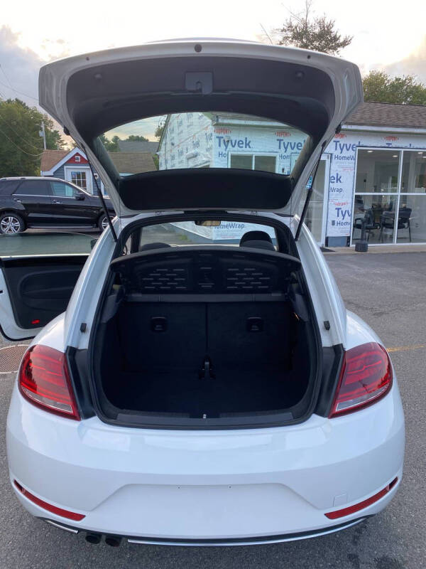 2018 Volkswagen Beetle 2.0T Coast