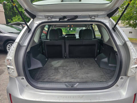 2012 Toyota Prius v Three