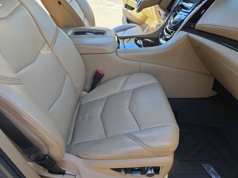 2019 Cadillac Escalade ESV Platinum