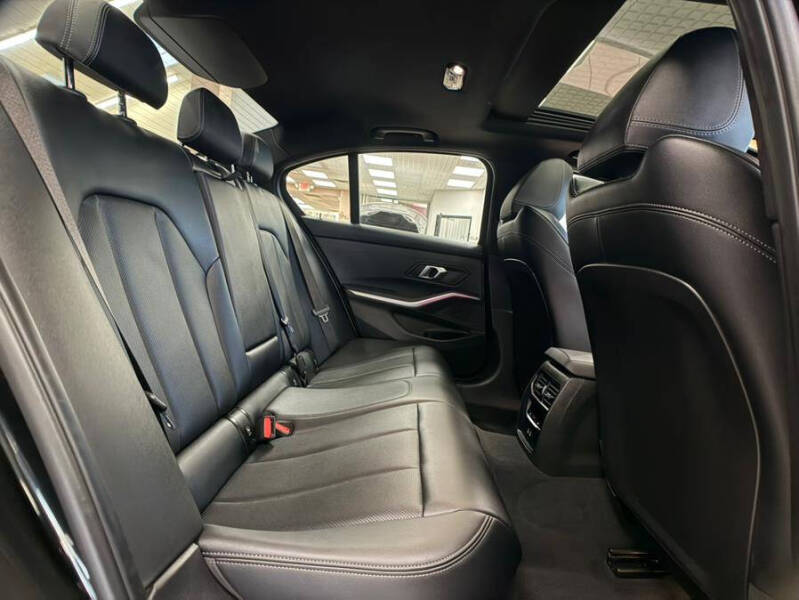 2024 BMW 3 Series 330i xDrive