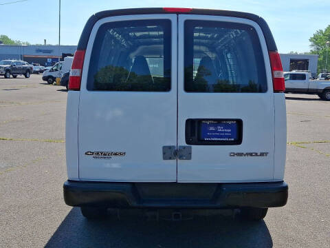 2022 Chevrolet Express 2500