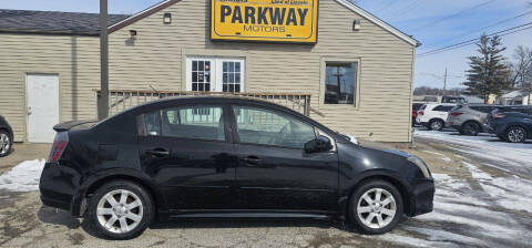 2009 Nissan Sentra for sale at Parkway Motors in Springfield IL