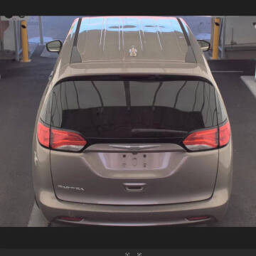 2017 Chrysler Pacifica LX