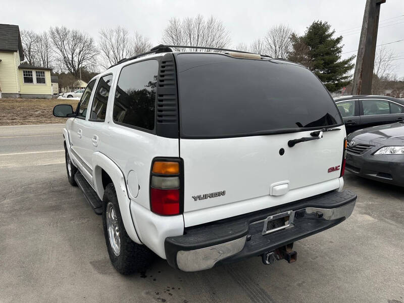 2004 GMC Yukon SLE