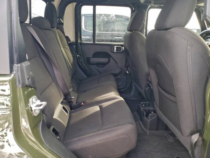 2022 Jeep Gladiator Sport