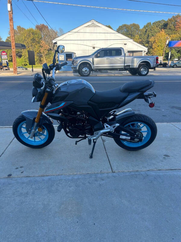 2024 FREEDOM SCOOTERS Freedom Fighter 200