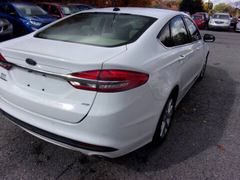 2017 Ford Fusion SE