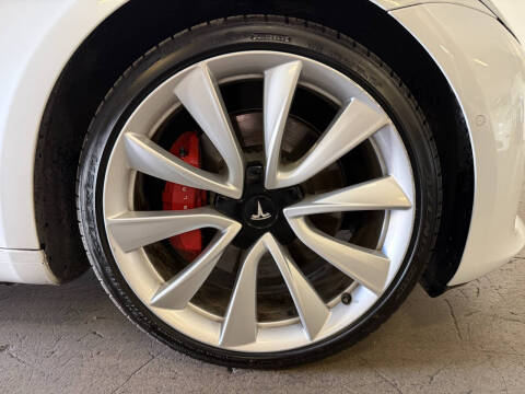 2018 Tesla Model 3 Performance