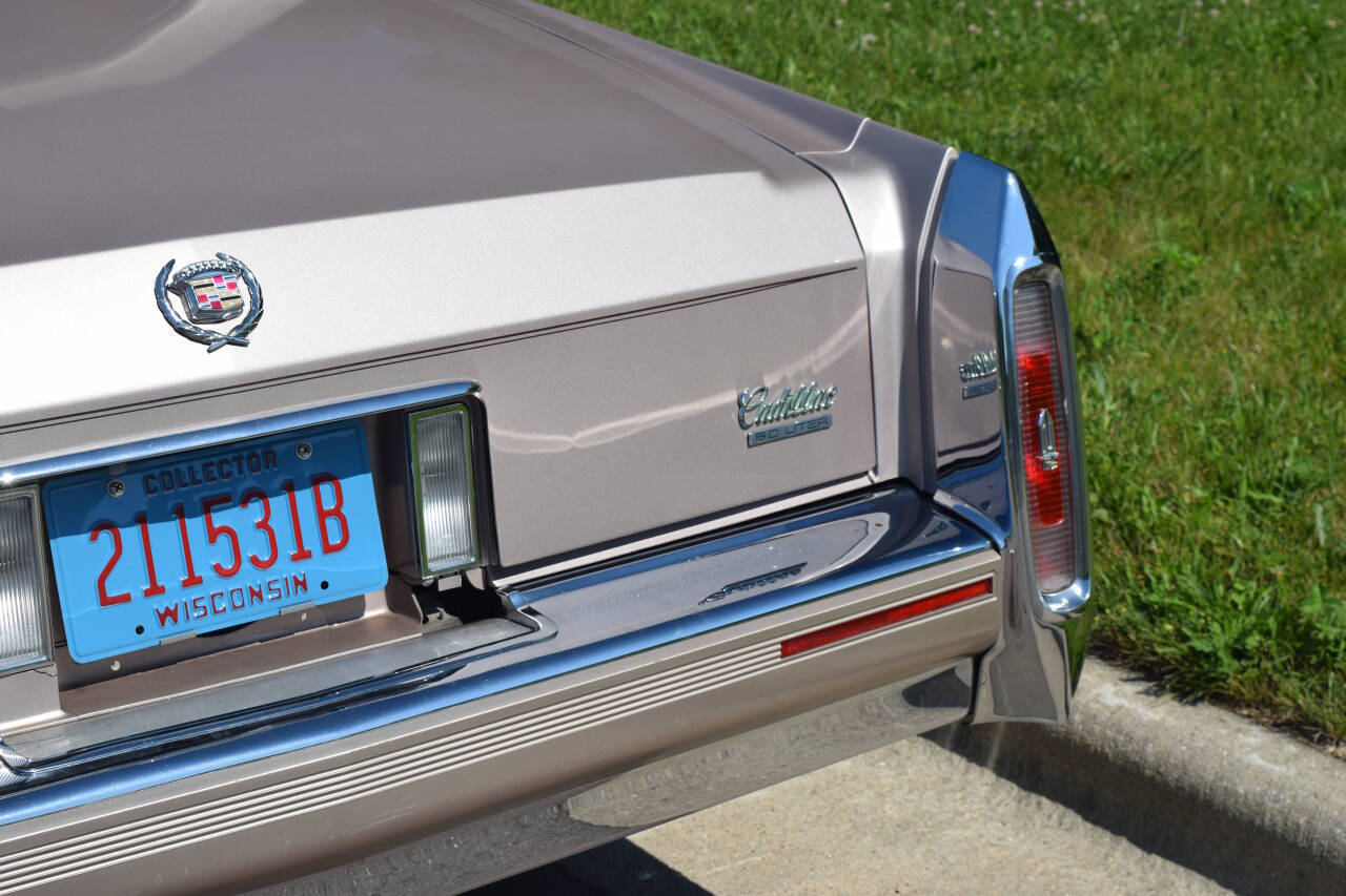 1991 Cadillac Brougham 47