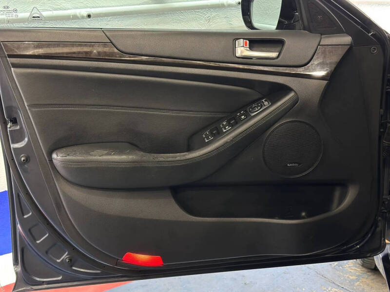 2014 Kia Cadenza Premium