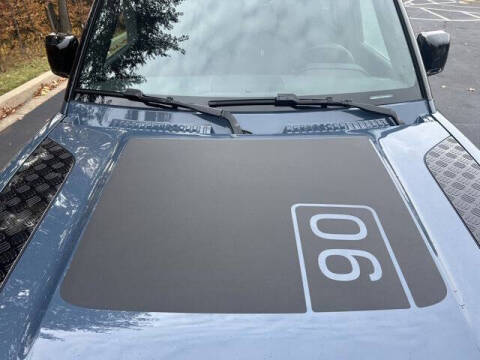 2025 Land Rover Defender 90 P400 X-Dynamic SE