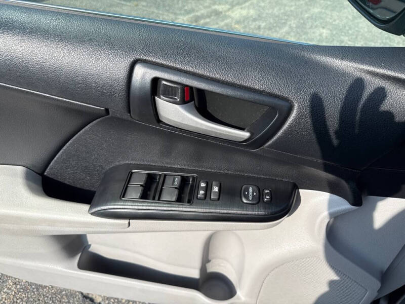 2014 Toyota Camry LE