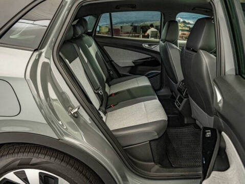2025 Volkswagen ID.4 Pro