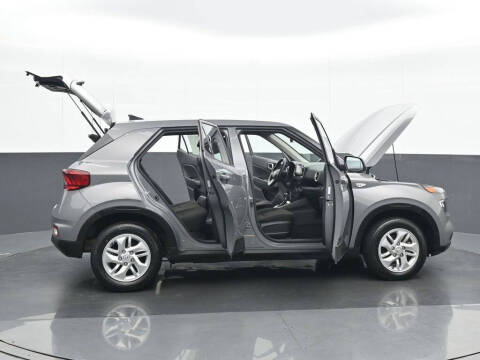 2022 Hyundai Venue SE