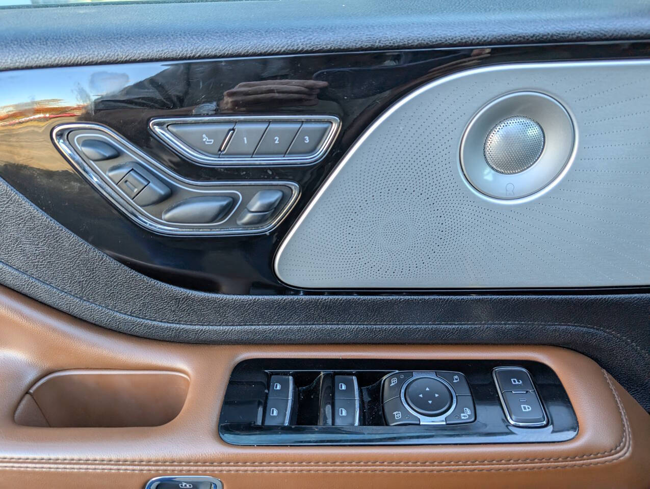 used 2022 Lincoln Aviator car, priced at $36,999