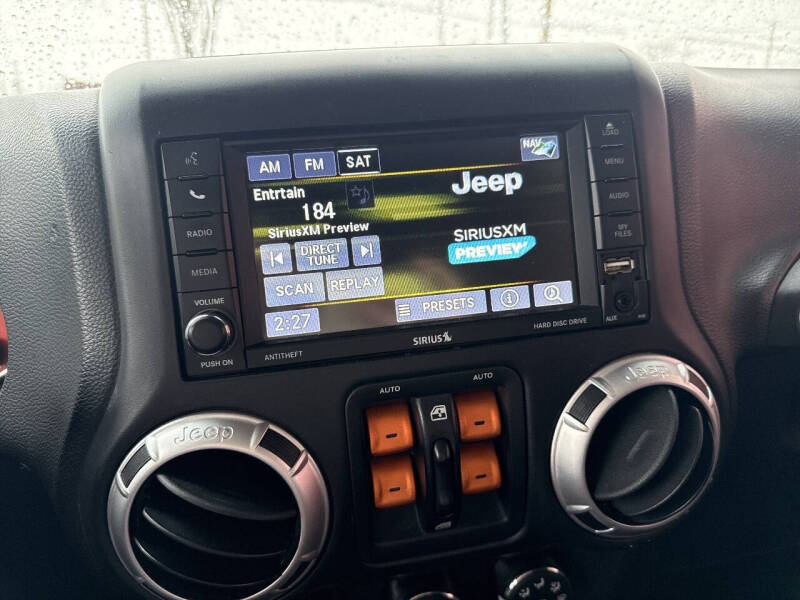 2013 Jeep Wrangler Unlimited Sahara