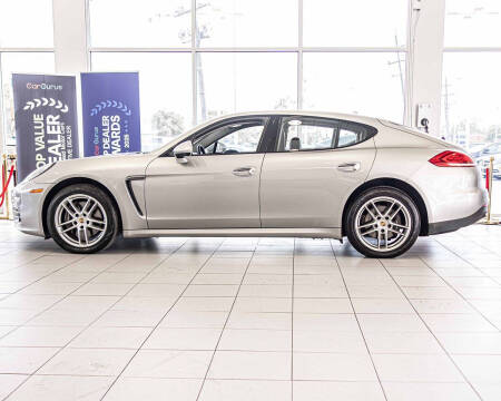2016 Porsche Panamera 4 Edition