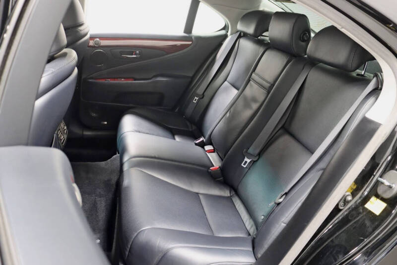 2007 Lexus LS 460