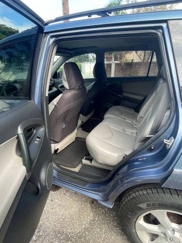 2011 Toyota RAV4 Limited