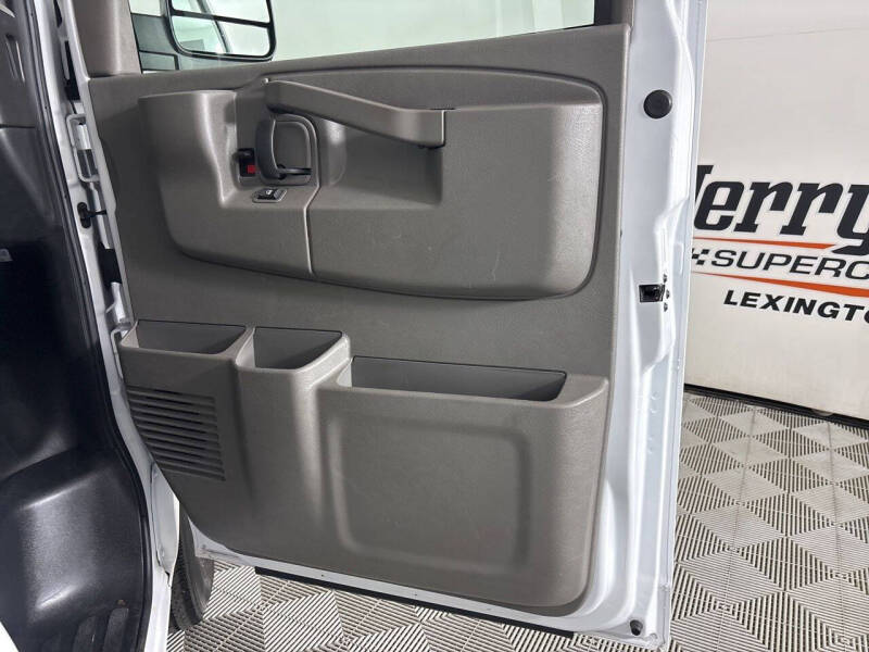 2023 Chevrolet Express LS 3500