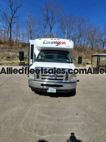 2011 Ford E-450 Shuttle Bus