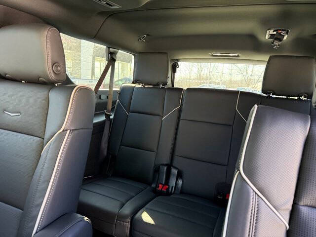 2025 Cadillac Escalade ESV Sport