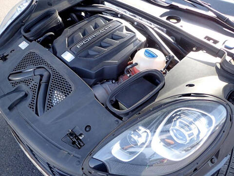 2015 Porsche Macan S