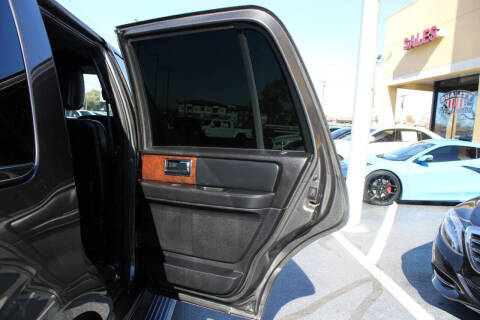 2017 Lincoln Navigator Select