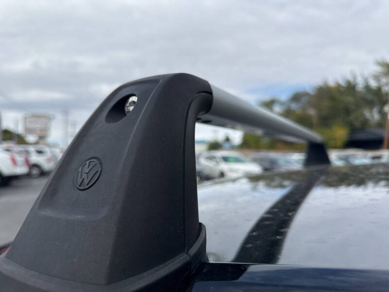 2015 Volkswagen Golf TSI Launch Edition