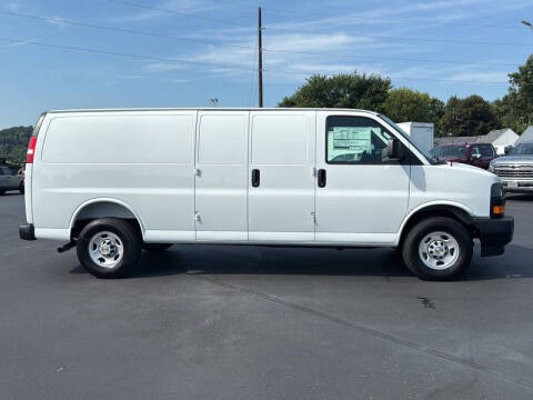 2025 Chevrolet Express 2500