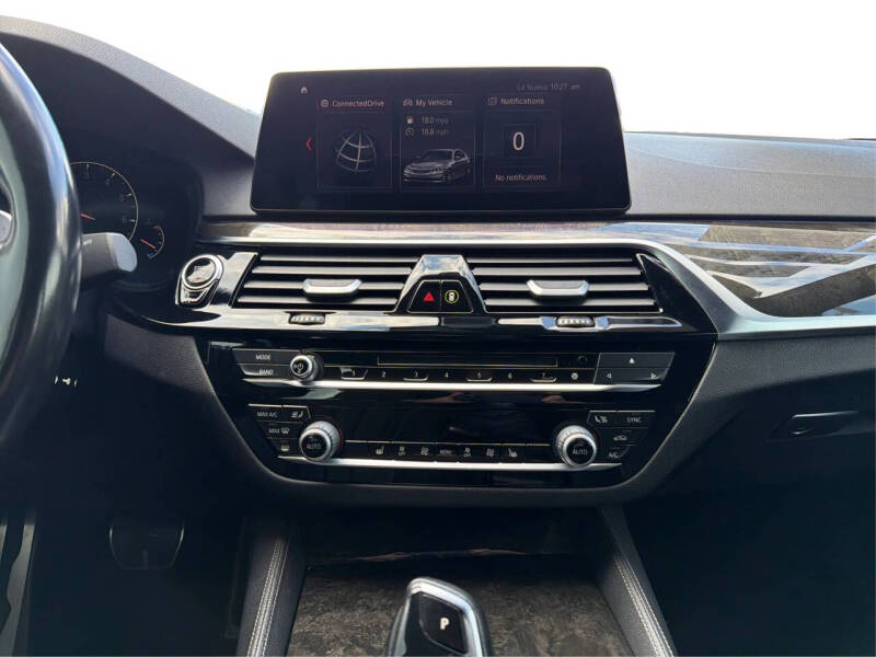 2019 BMW 5 Series 540i