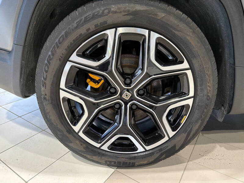 2024 Rivian R1T Adventure