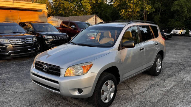 2007 Toyota RAV4 Base's photo