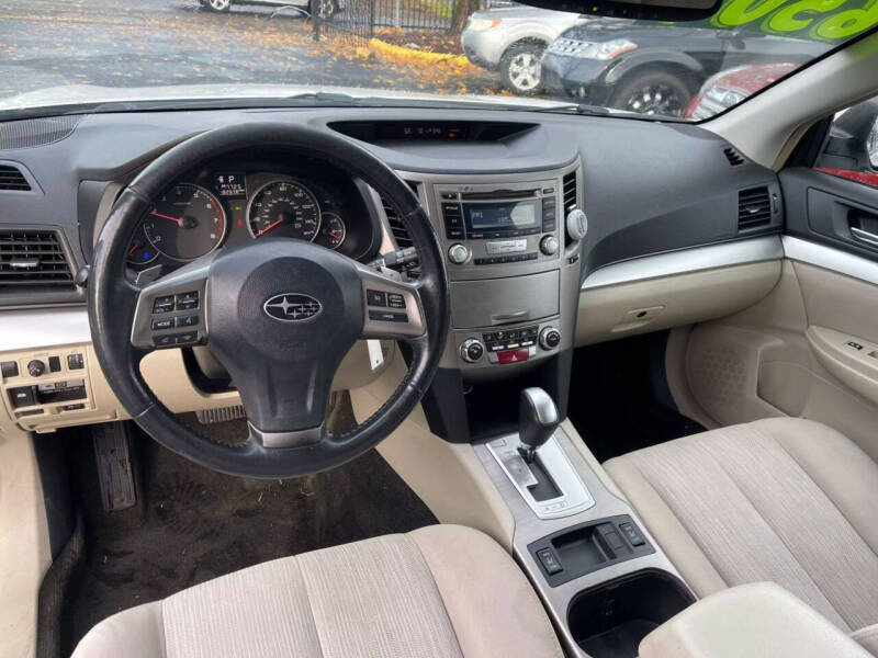 2013 Subaru Outback 2.5i Premium