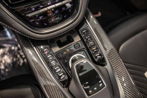 2021 Aston Martin DBX