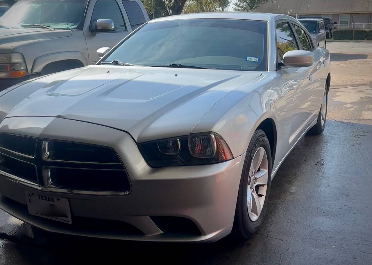 2012 Dodge Charger 4