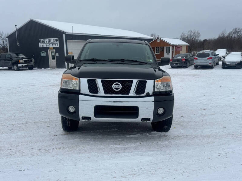 2012 Nissan Titan SV