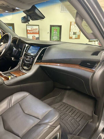 2019 Cadillac Escalade ESV Luxury