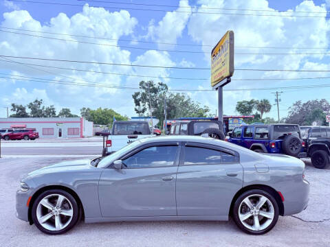 2017 Dodge Charger SXT