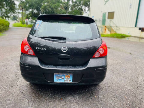 2012 Nissan Versa 1.8 S