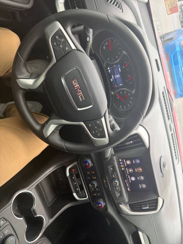 2024 GMC Terrain SLE