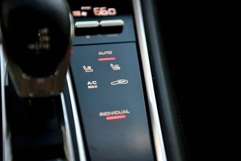 2018 Porsche Panamera Turbo S E-Hybrid