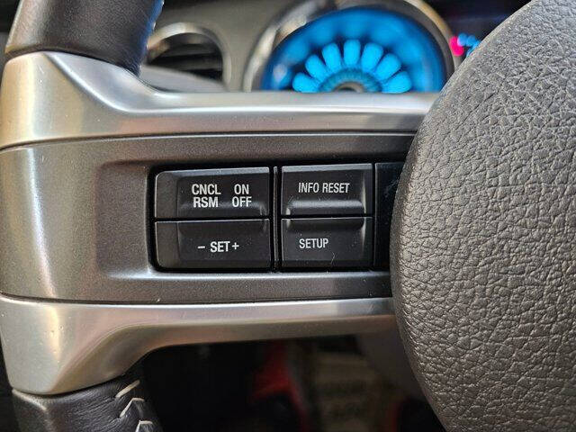 2013 Ford Mustang V6 Premium